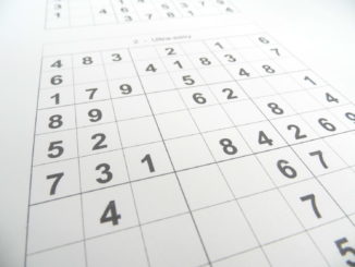 A ultra-easy sudoku puzzle with no numbers entered